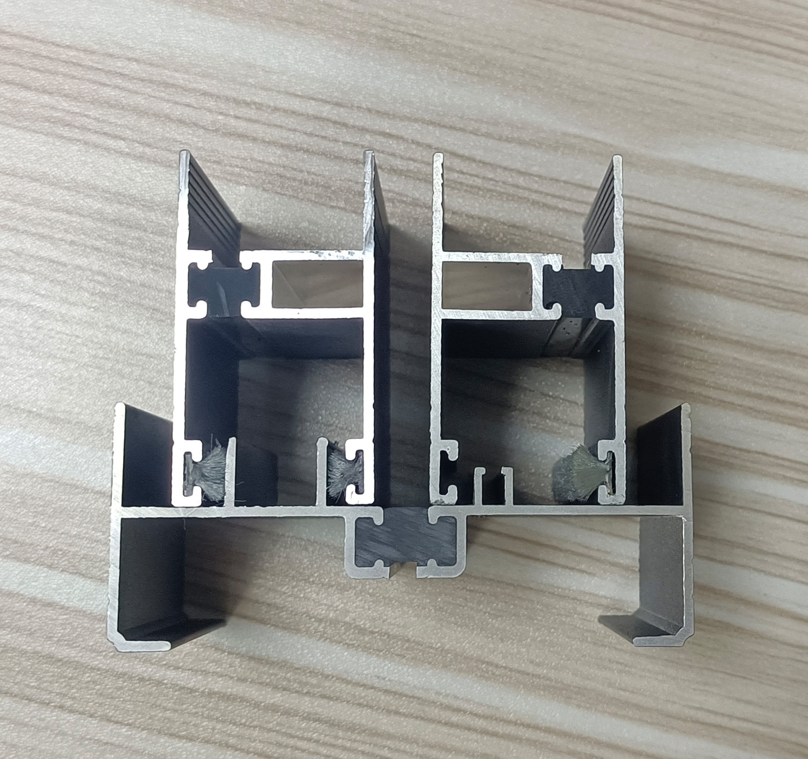 断桥铝型材凤铝