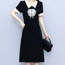 新中式连衣裙女夏季2024新款刺绣撞色遮肚子显瘦裙子