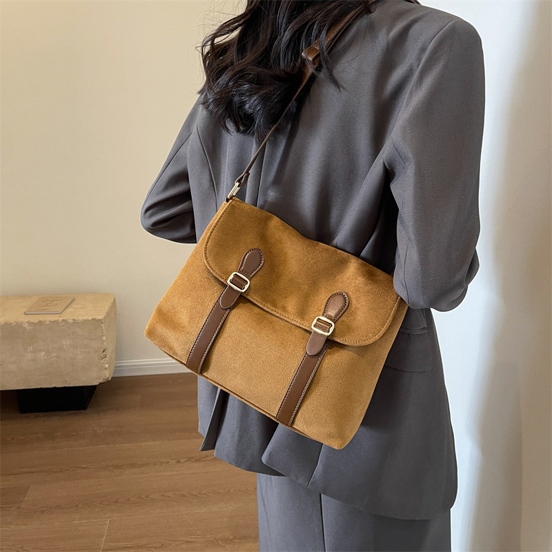 Fashion Korean Style Messenger Bag Women's New Niche Retro Texture Portable Shoulder Bag Large Capacity Crossbody Bag Foreign Trade