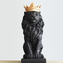 北欧风格时尚简约黑白摆件皇冠狮子树脂摆设艺术展架样板房软装饰