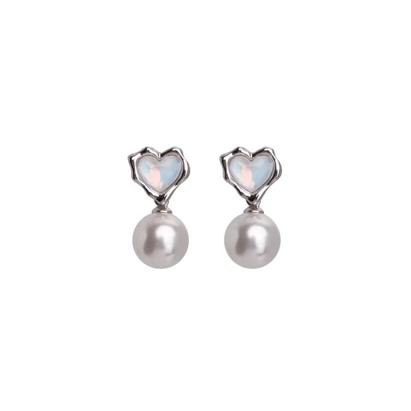 Gentle Style ~ Blue Heart Pearl Stud Earrings Women's 2024 New Temperament Wild High-Grade Earrings Ins Trendy Earrings