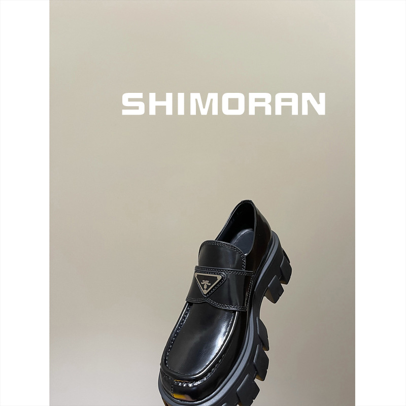 SHIMORAN/高版本/春夏新款三角标厚底松糕鞋女英伦风一脚蹬懒人鞋