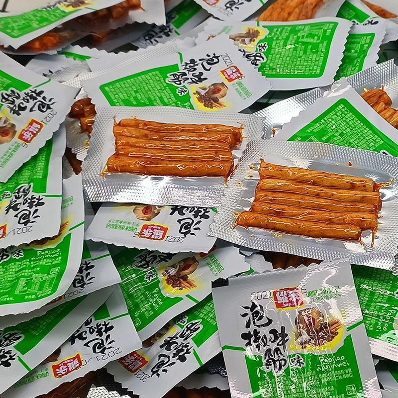 牛筋辣条网红牛筋儿时怀旧辣棒面筋麻辣丰怀旧豆筋小批发工厂批发