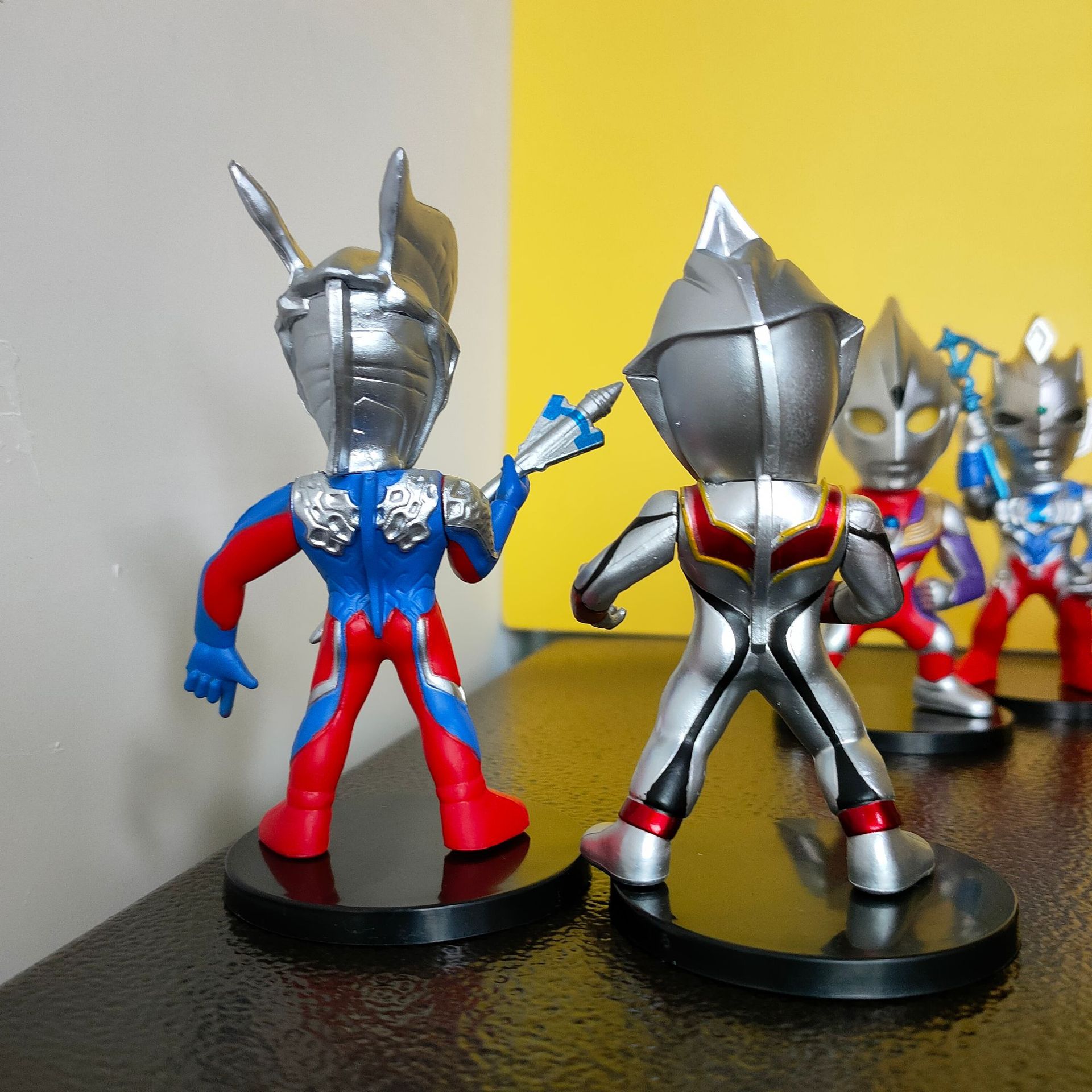 新品超人怪兽手办儿童玩具 抓娃机娃娃礼品公仔摆件5代6款超人