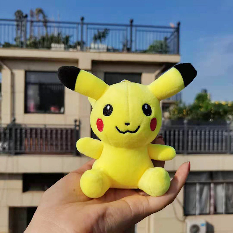 创意皮卡丘钥匙扣挂件迷你玩偶公仔书包挂饰可爱毛绒玩具抓机娃娃