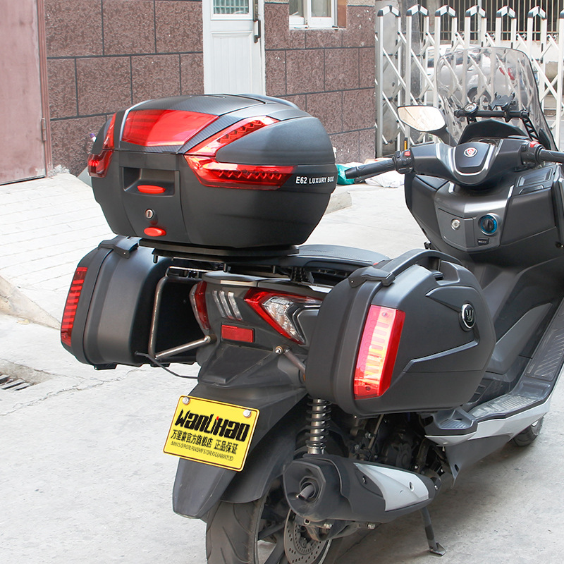 万里豪踏板摩托车边箱侧箱 通用宗申赛科龙rt3三箱尾箱子改装v35n
