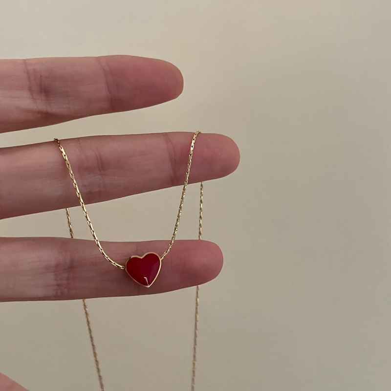 简约甜美红色爱心项链小众设计感气质时尚百搭高级感个性锁骨链女