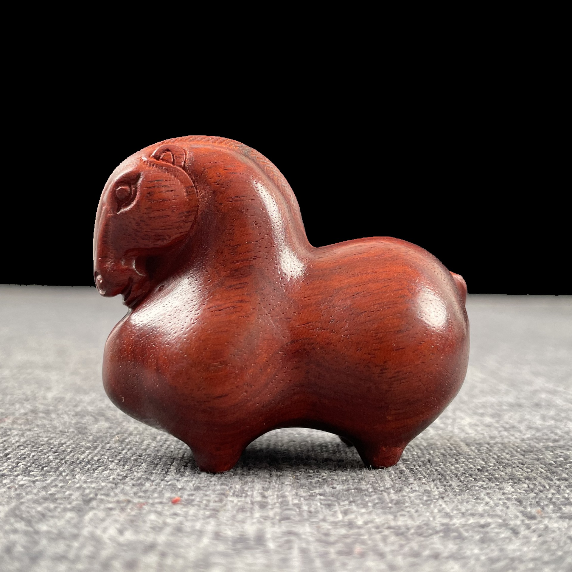 紫檀12生肖动物马摆件文玩木制手把件手机挂件diy配件汽车饰品