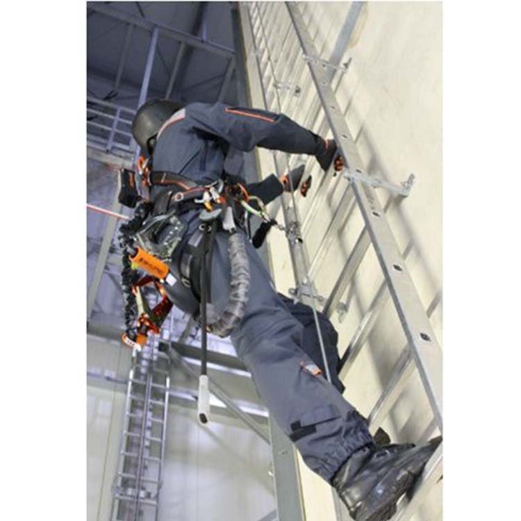 垂直生命线 爬梯防坠系统 安装维护简便 耐腐 苏舟金属