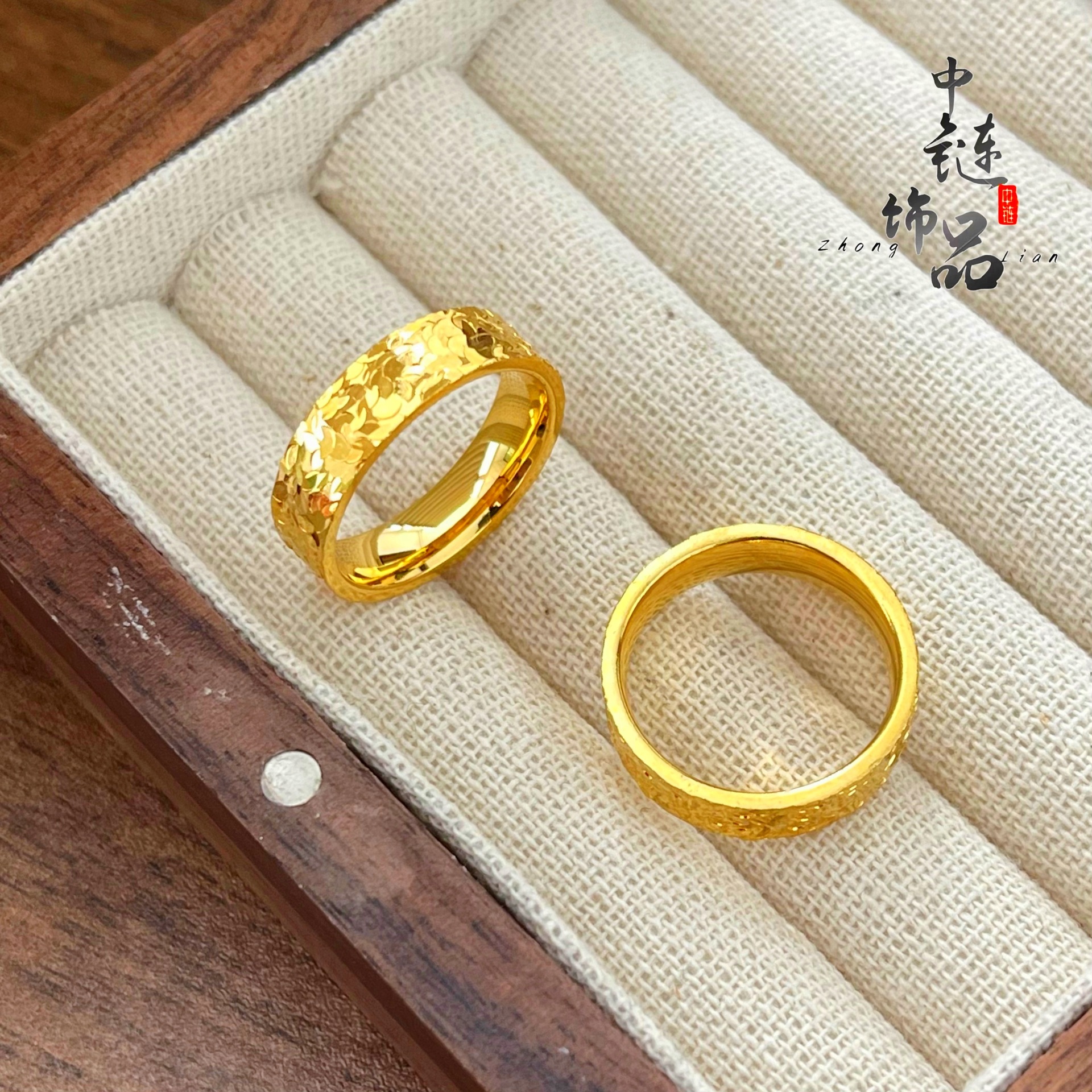 金店同款高保色古法沙金爆闪碎碎冰戒指 新款满天星素圈戒指批发