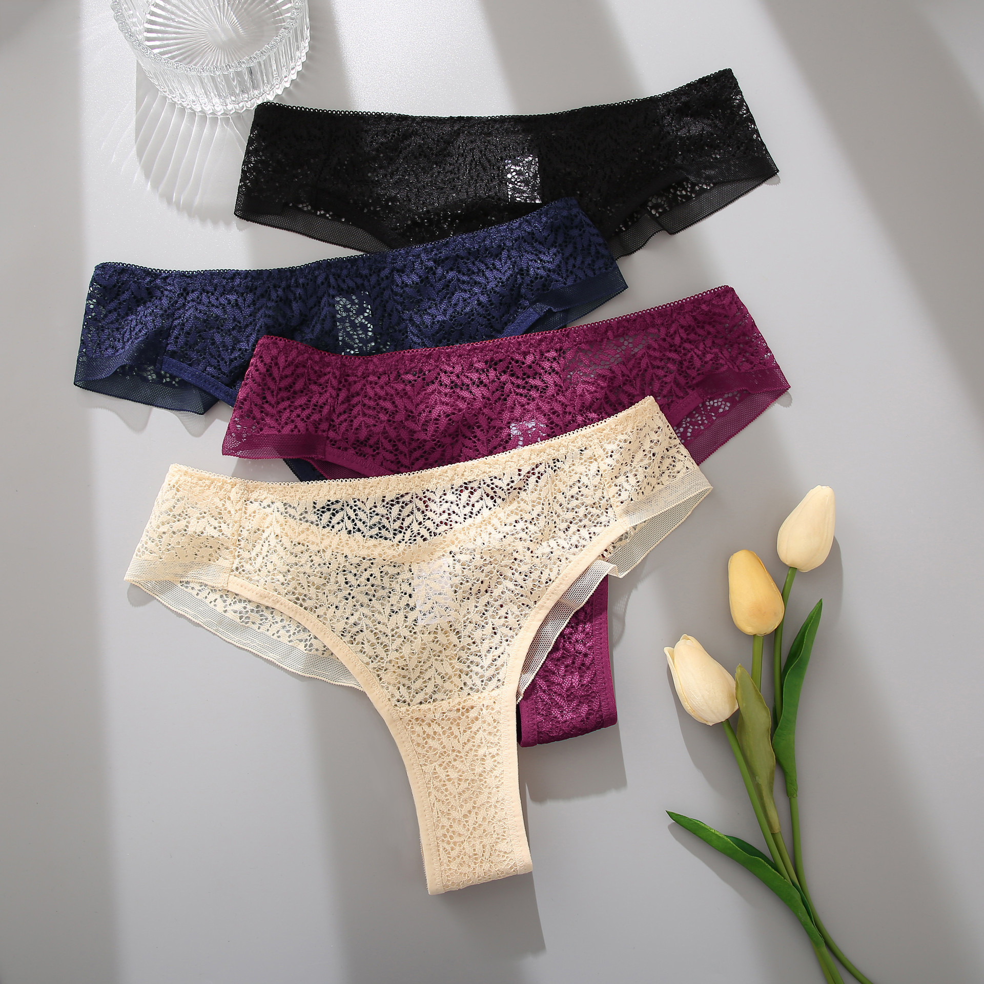 finetoo蕾丝丁字裤欧美外贸女士新品内裤 荷叶边镂空性感裤头9913