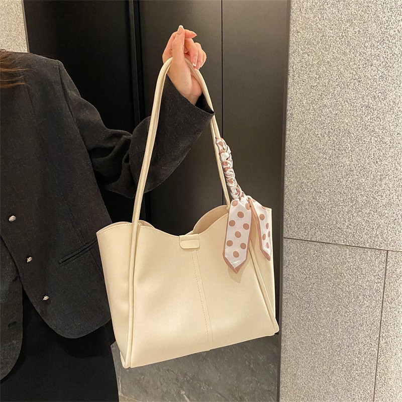 Fashion Simple Tote Bag 2022 Autumn and Winter Xinyang Elegant Ribbon Shoulder Bag Large Capacity Commuter Bag