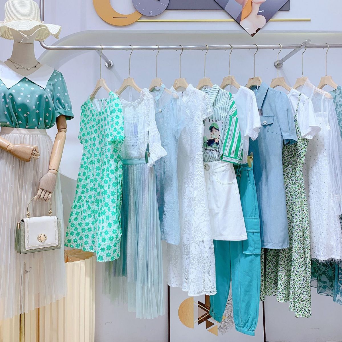 进货单买家服务支付方式专注一二线品牌折扣女装货源尾货批发走份视频