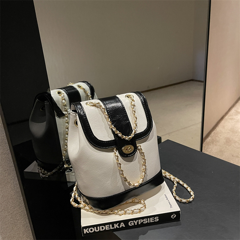 Korean Style Niche Autumn and Winter Mini Chanel Style Chain Backpack Female Ins Blogger Student Oil Wax Leather Shoulder Bag