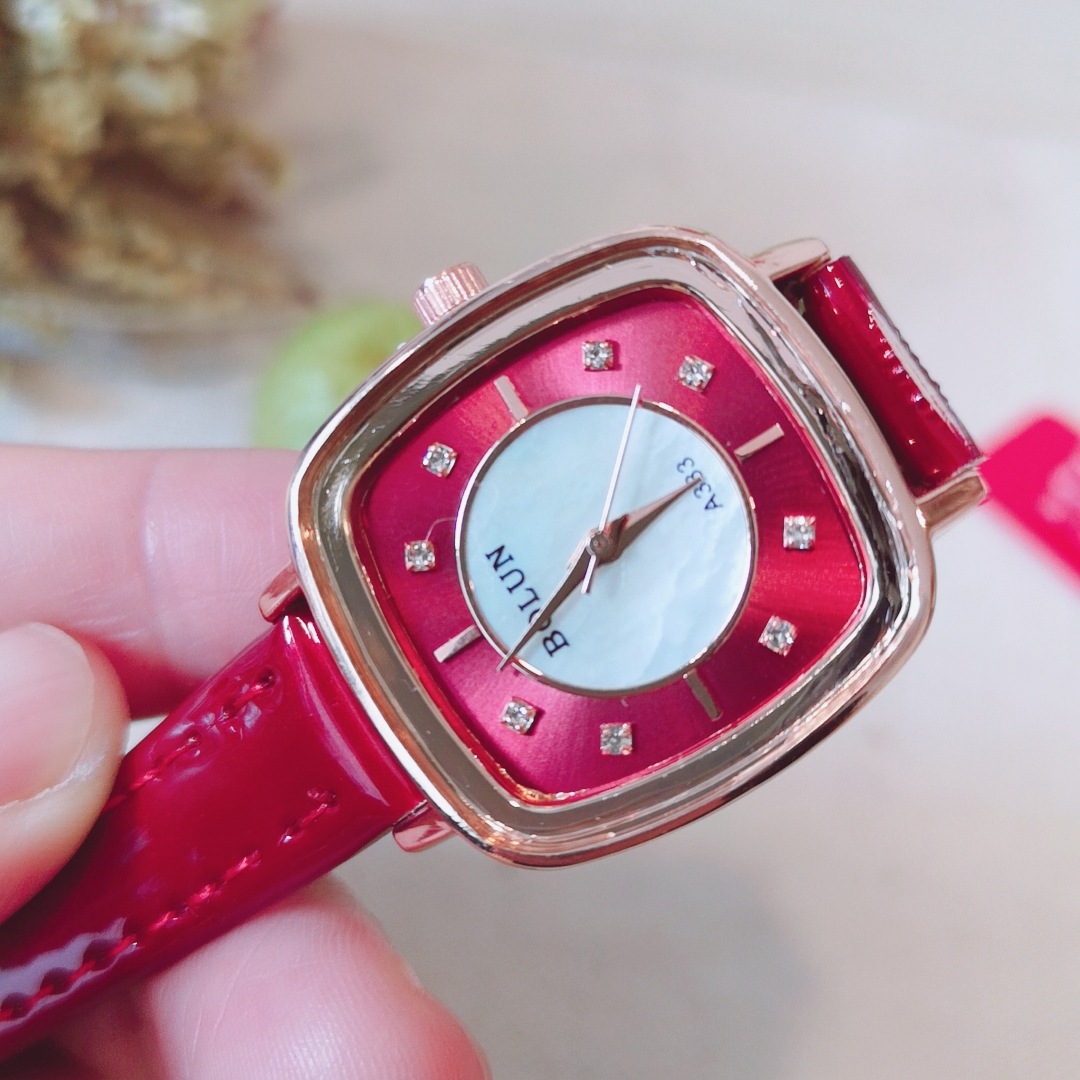 博伦bolun方形环钻条钉皮带手表小众休闲韩版女式腕表一件代发