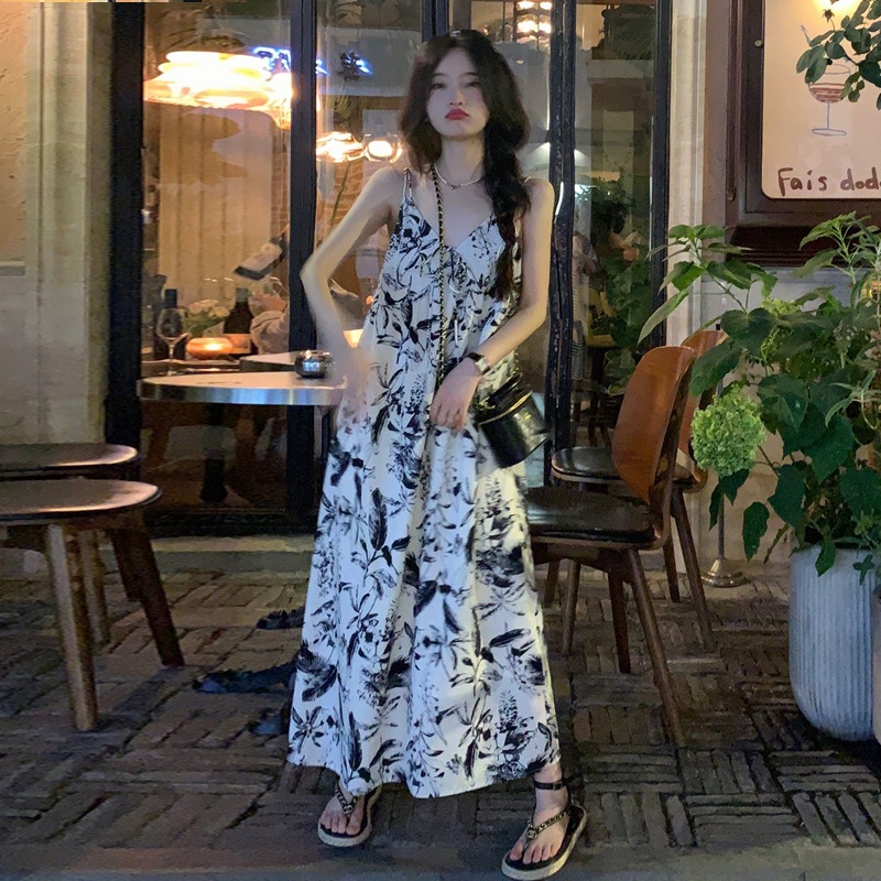 ink painting printed v-neck strap dress summer women‘s french minority loose and lazy style overknee long floral skirt