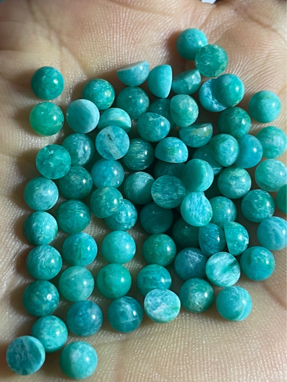 商品描述是否ip授权否是否属于礼品否颜色天然天河石尺寸5mm是否专利