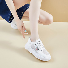 2024小白鞋女夏季新款透气网面板鞋子女学生时尚爆款休闲运动网鞋