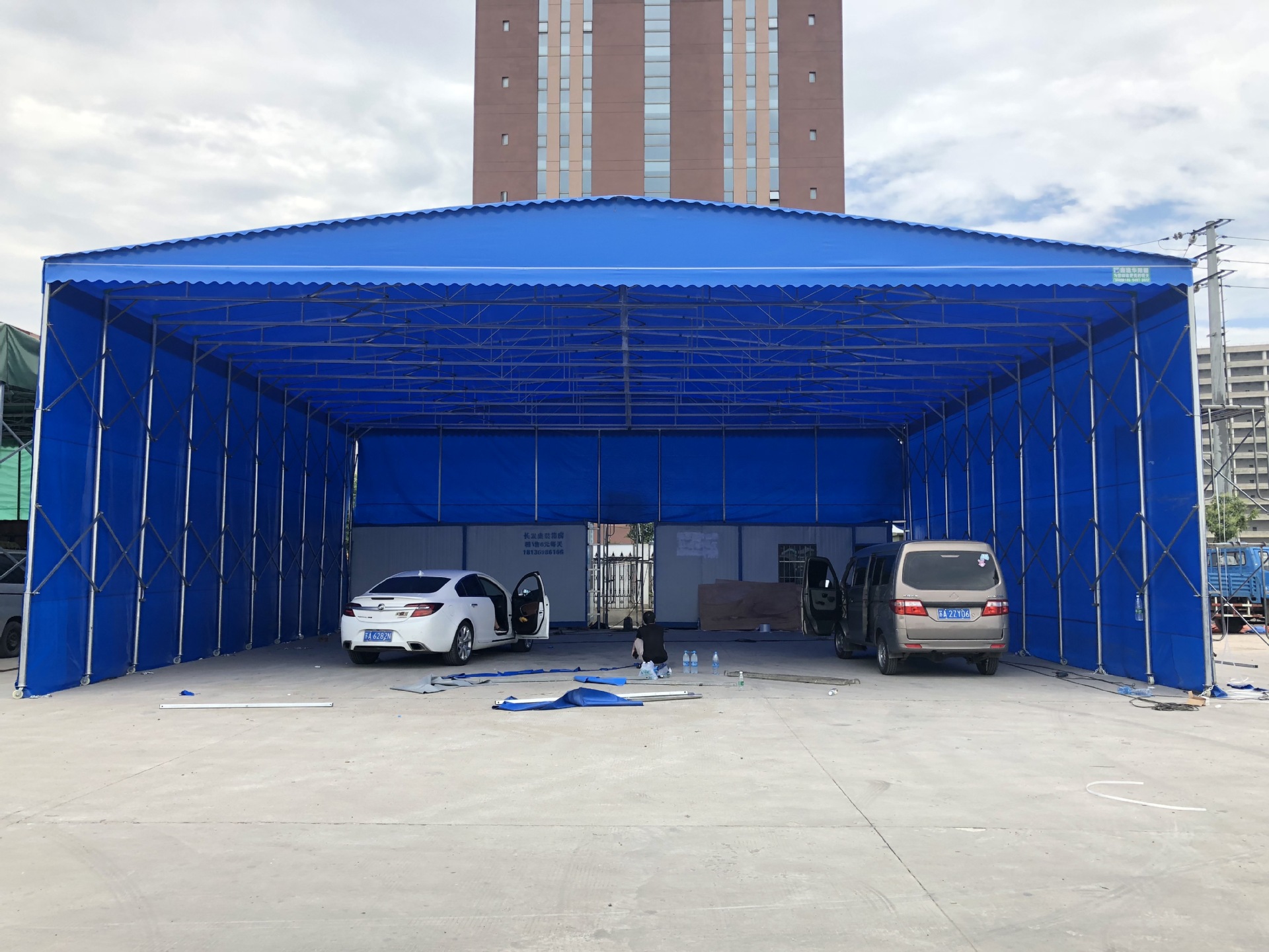 佛山厂房通道棚伸缩雨棚自动伸缩棚工地推拉篷厂家直供折叠遮阳棚