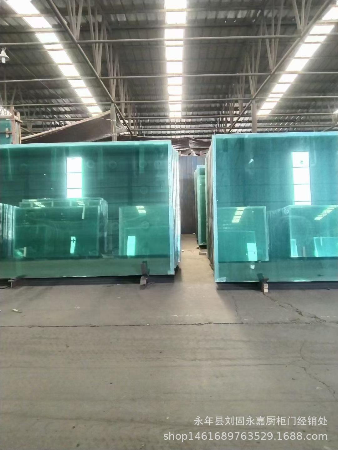 供应2-19mm浮法玻璃 门窗透明玻璃原片 相框玻璃仪表玻璃批发