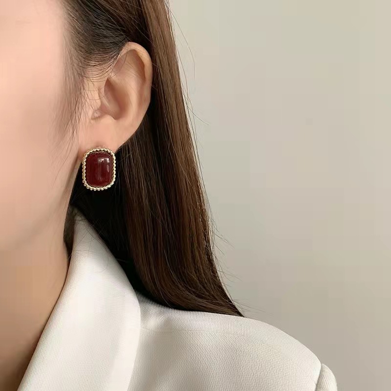 Style Geometric Resin Earrings Sterling Silver Needle Simple and Light Luxury Niche Design All-Match High-Grade Earrings