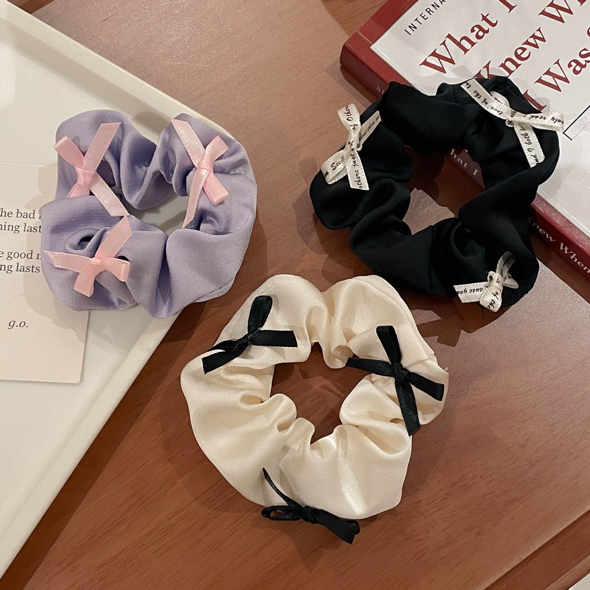 Sweet Korean Style Bowknot Hair Ring Elegant Black and White Color Pleated Fabric Super Fairy Satin Large Intestine Hair Ring Hair Accessories