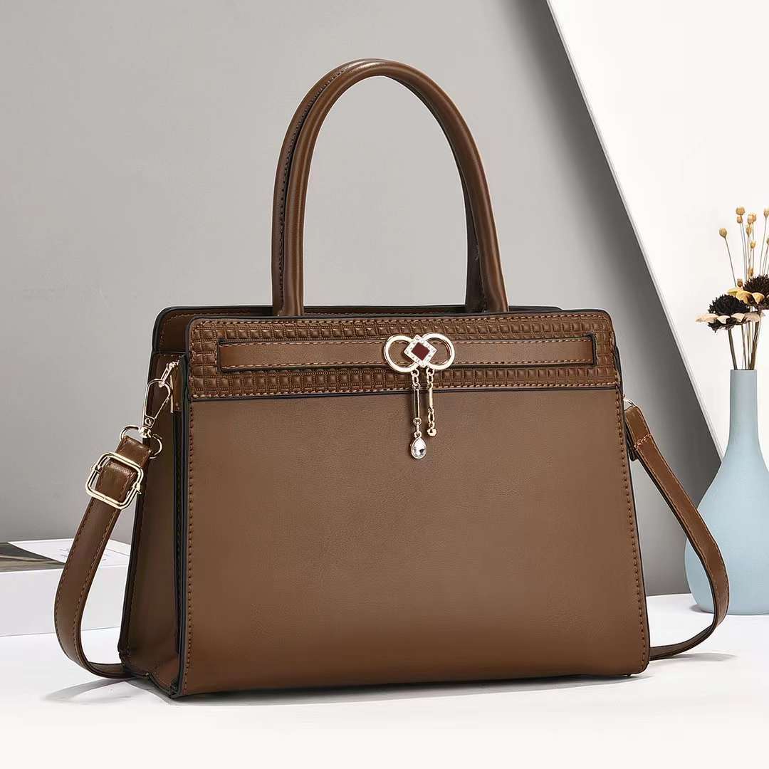 新款纯色款女包新艺设计时尚五金女士手提包优质手感单肩斜挎包包