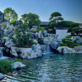 园林景观庭院中式假山景观石瀑布水景户外叠石千层假山石驳岸石