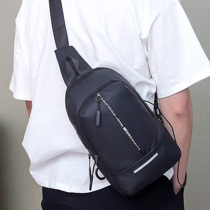 Chest Bag Men's 2021 New Shoulder Bag Crossbody Bag Simple Trendy Casual Cool Lightweight Backpack Men's Fashion Bag