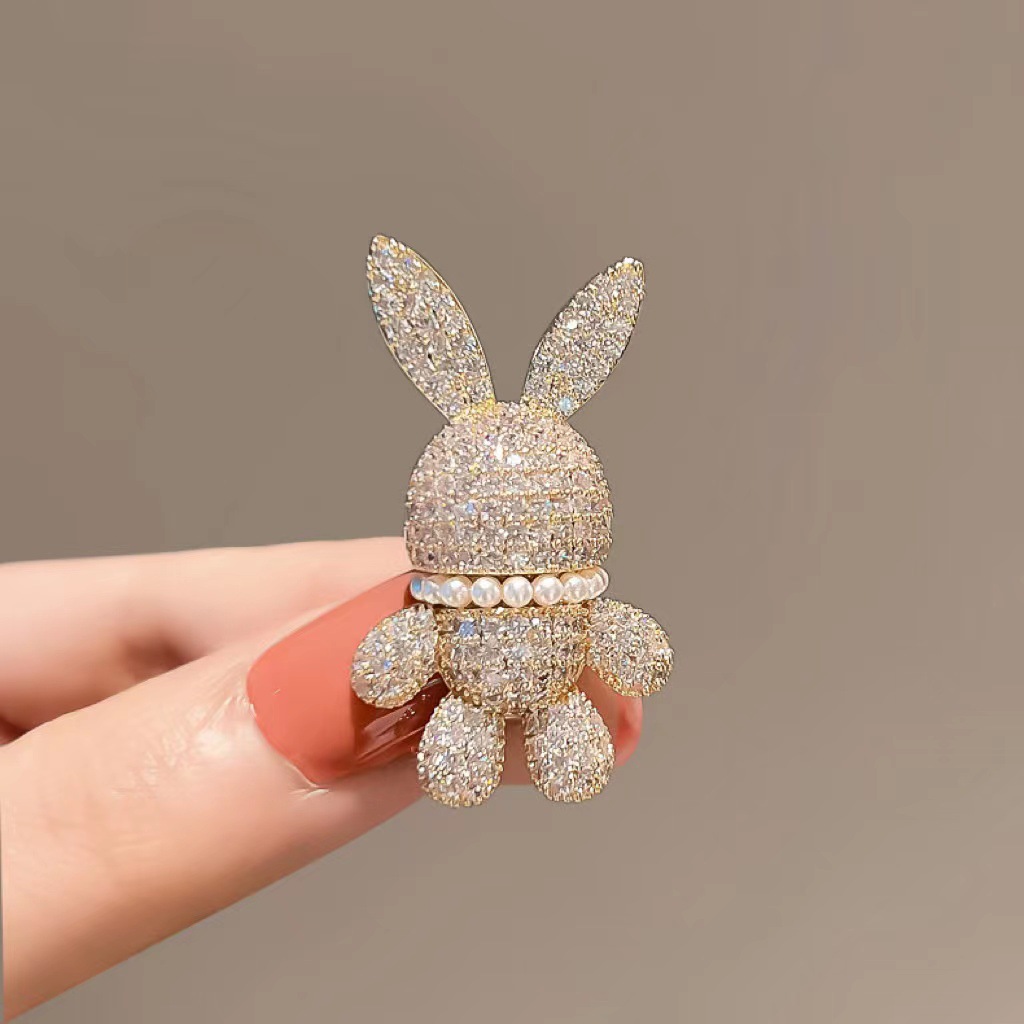 Brooch Pin South Korea Elegant Zircon 2023 New Trendy Light Luxury Three-Dimensional Full Diamond Bunny Brooch High-End Women