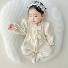婴儿连体衣春装长袖纯棉0-3个月新生哈衣春秋款套装6女宝宝公主服