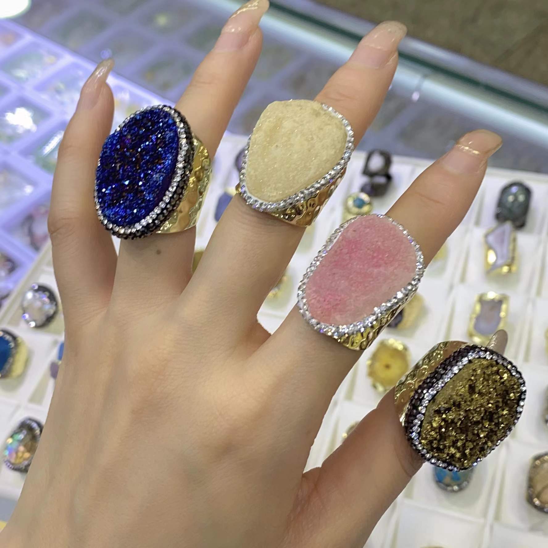 zeta 玛瑙晶牙戒指 复古金色宽边开口戒指 境外热销