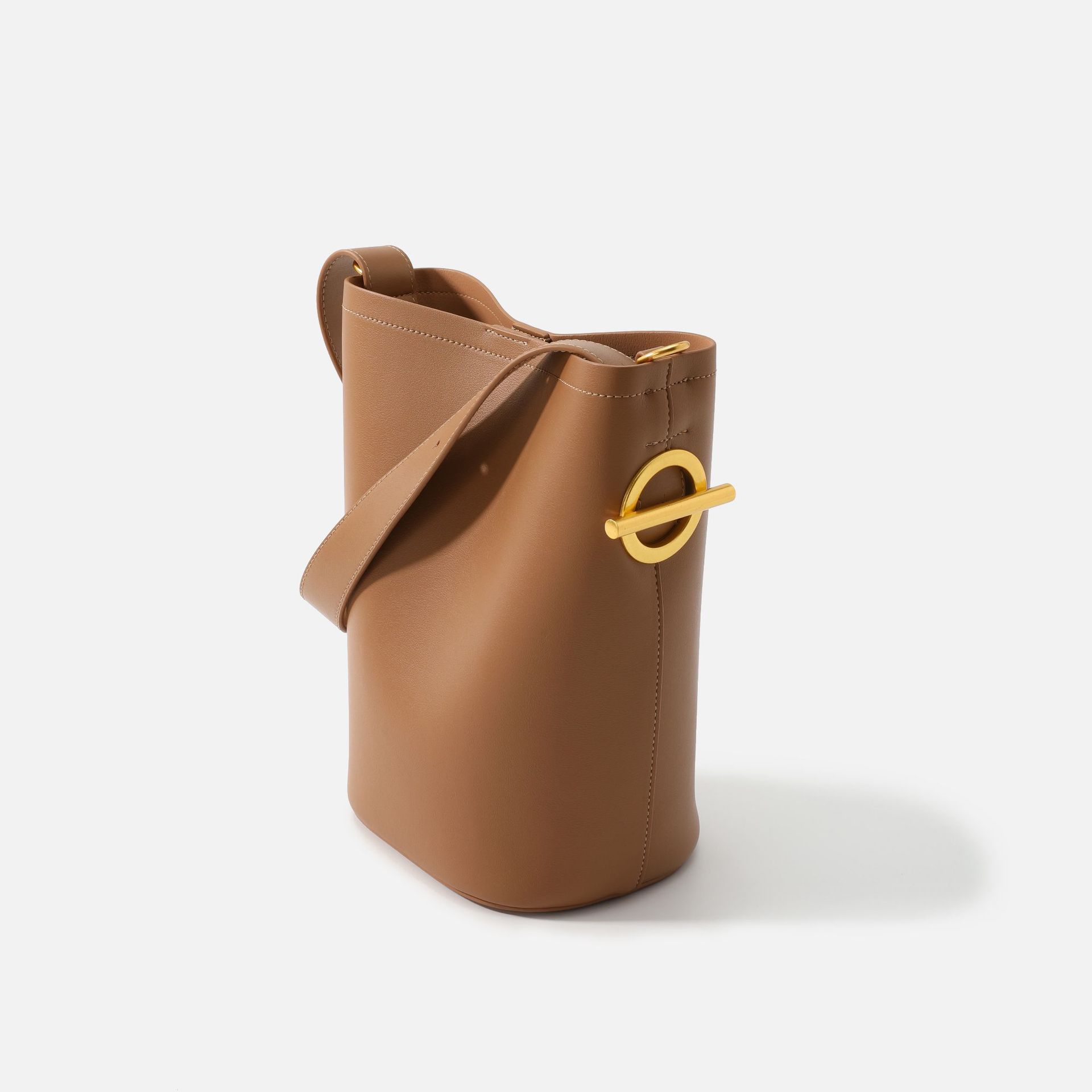 小众设计感包包水桶包女2022春夏新款大容量通勤托特牛皮单肩包女