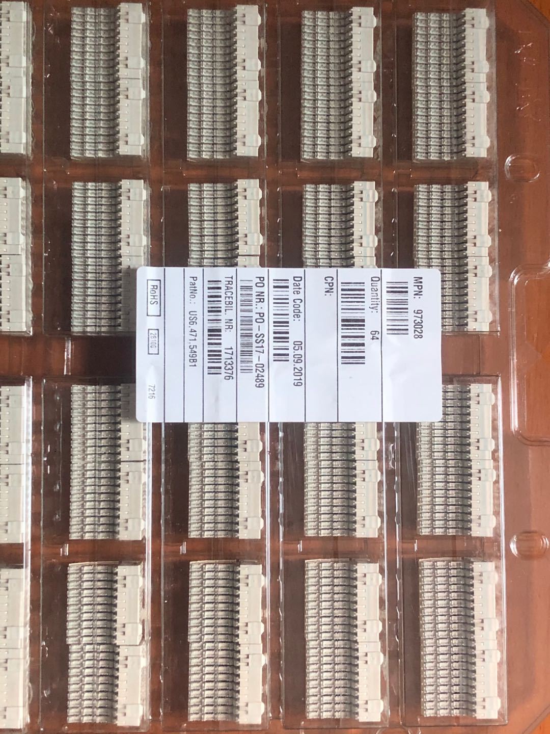 953697-1连接器224399主营erni品牌连接器961212-6700-ar-tp询价