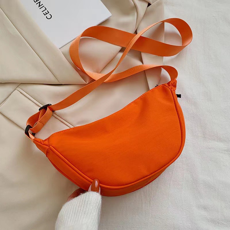 Nylon Crossbody Bag Women's New Trendy Hobo Bag Lightweight Small Shoulder Bag Underarm Bag Simple Canvas Bag