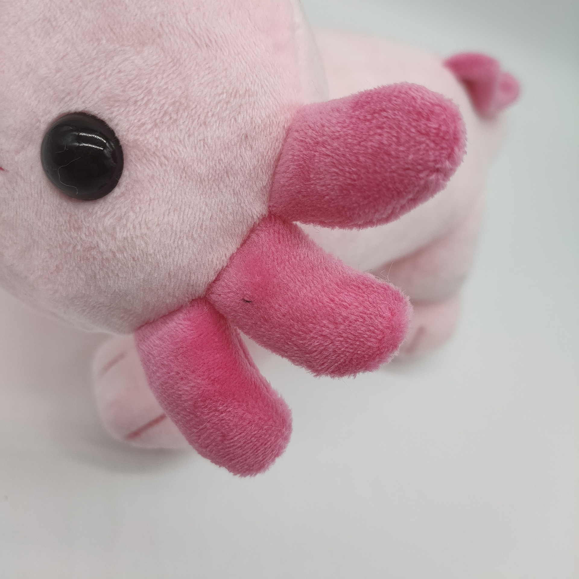 跨境新品axolotl plush毛绒玩具 小蝾螈公仔周边支持闪电玩偶