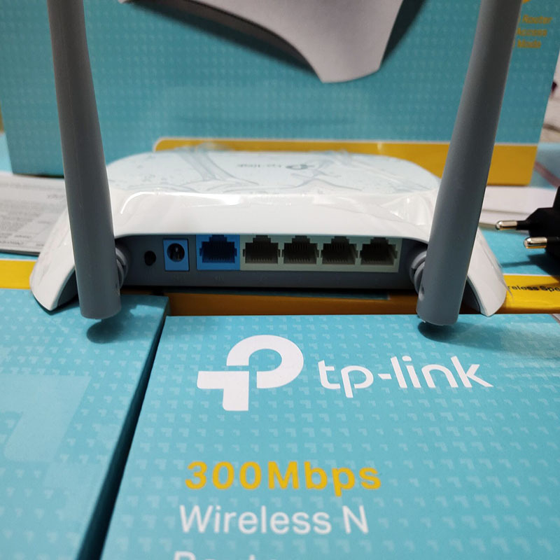 TP-LINK无线路由器300M光纤wifi英文版美规欧规tp841信号高速稳定