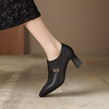 尖头深口单鞋女2024春季新款简约气质头层羊皮高跟鞋粗跟女时装鞋