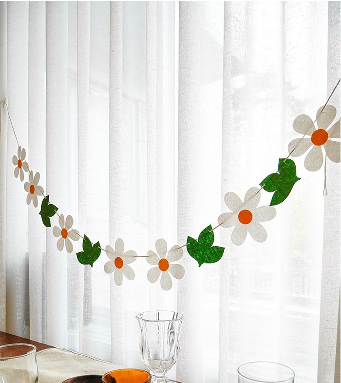 Korean Style Flower Petals Latte Art Hanging Flag Room Party Decorative Ornaments