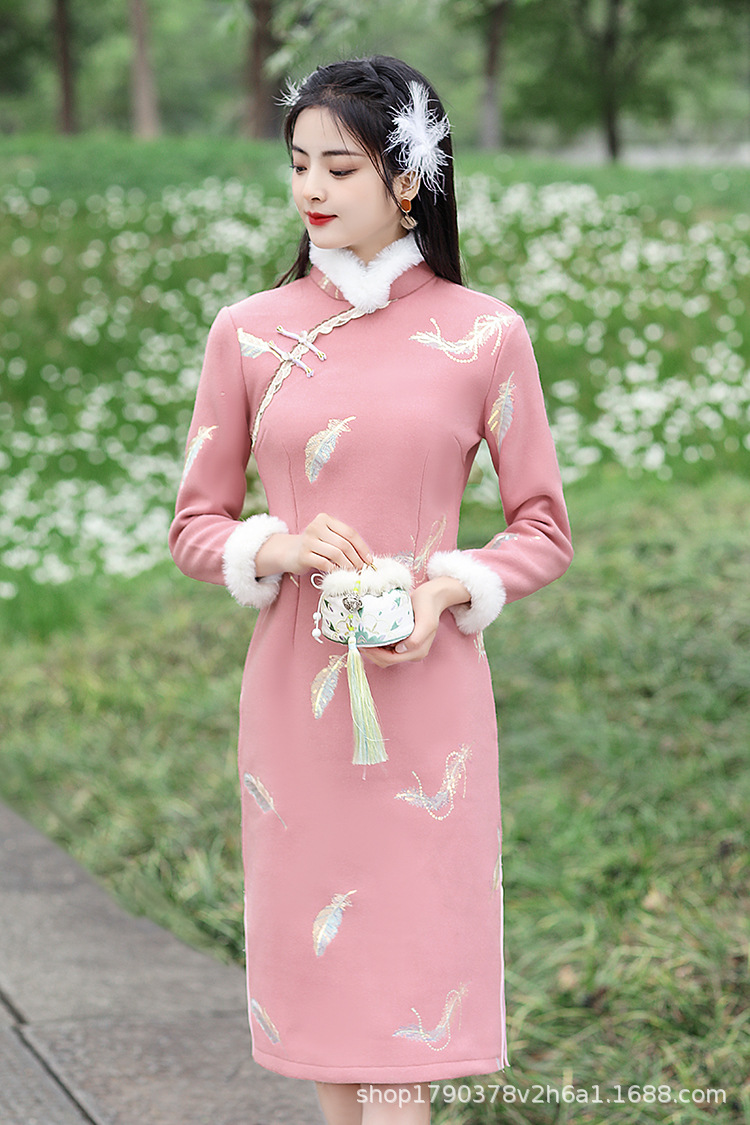 粉色少女旗袍冬款加厚加绒2022年新款秋冬季长袖高端气质毛领女装