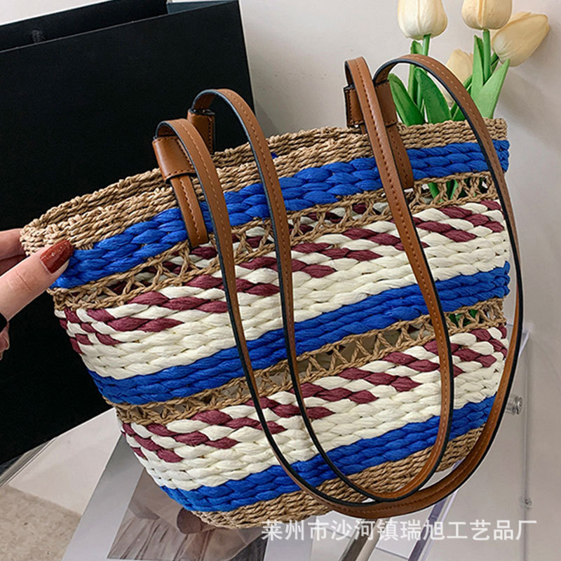 2023 New Autumn and Winter Commuter Bohemian Style Large Capacity Straw Bag Travel Holiday Handbag Women's Bag