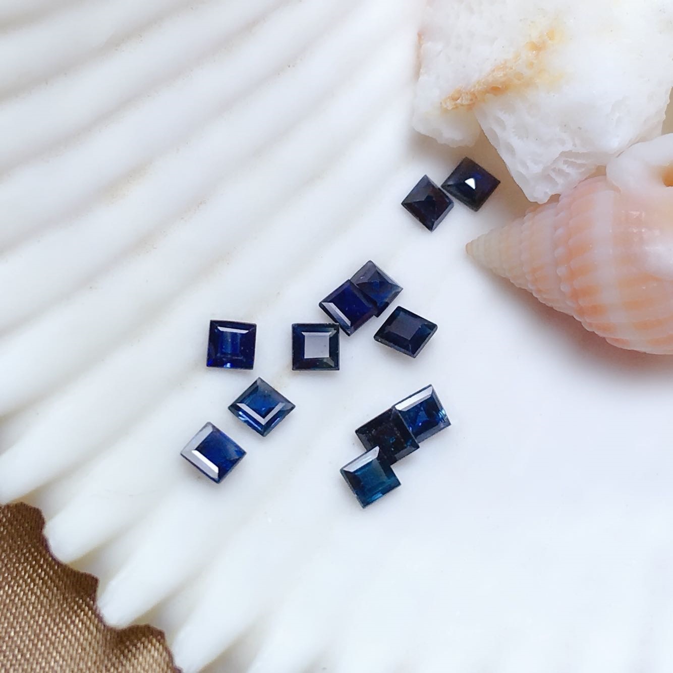 天然蓝宝石山东蓝宝裸石方形3*3mm 戒面代镶嵌k金首饰套装tb59152