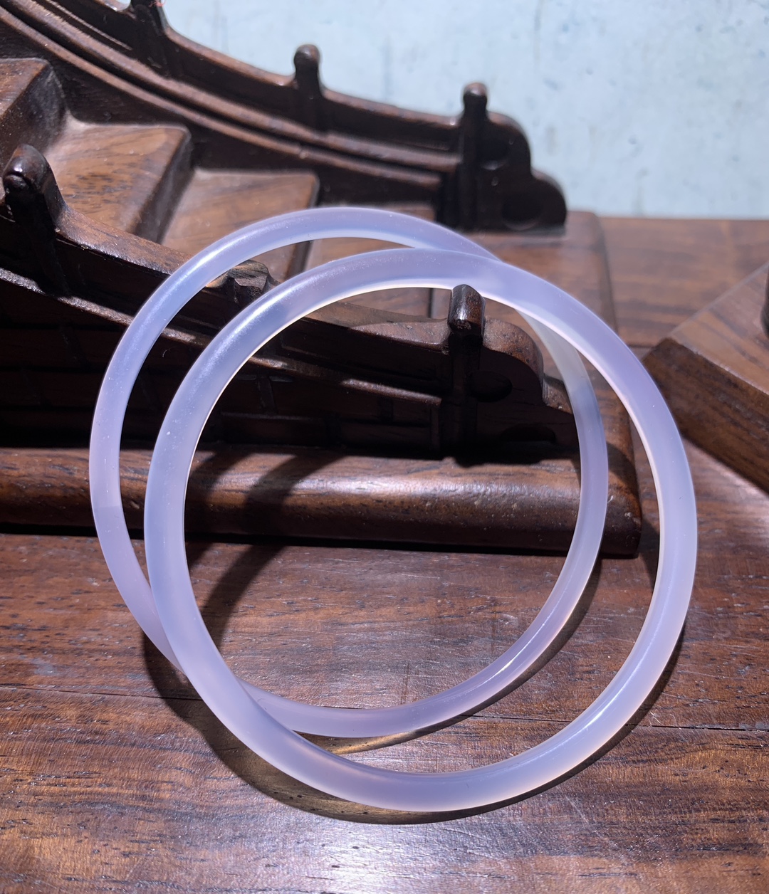 新疆冰底紫罗兰冰羊脂级别高级玉石手镯权威鉴定新疆鉴定中心