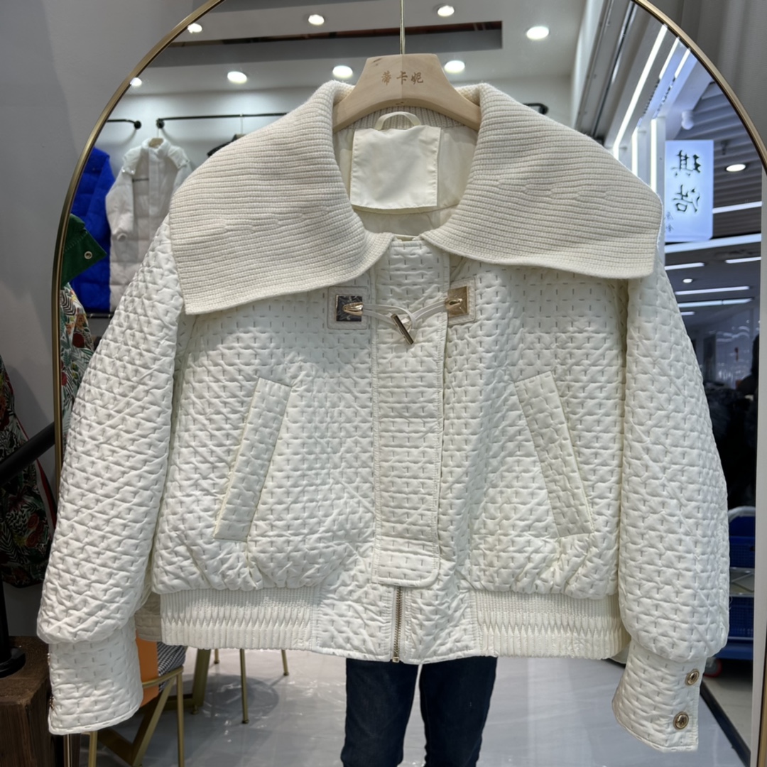 冬季新韩版小香风针织大翻领羽绒服女甜美气质菱格轻薄白鸭绒外套