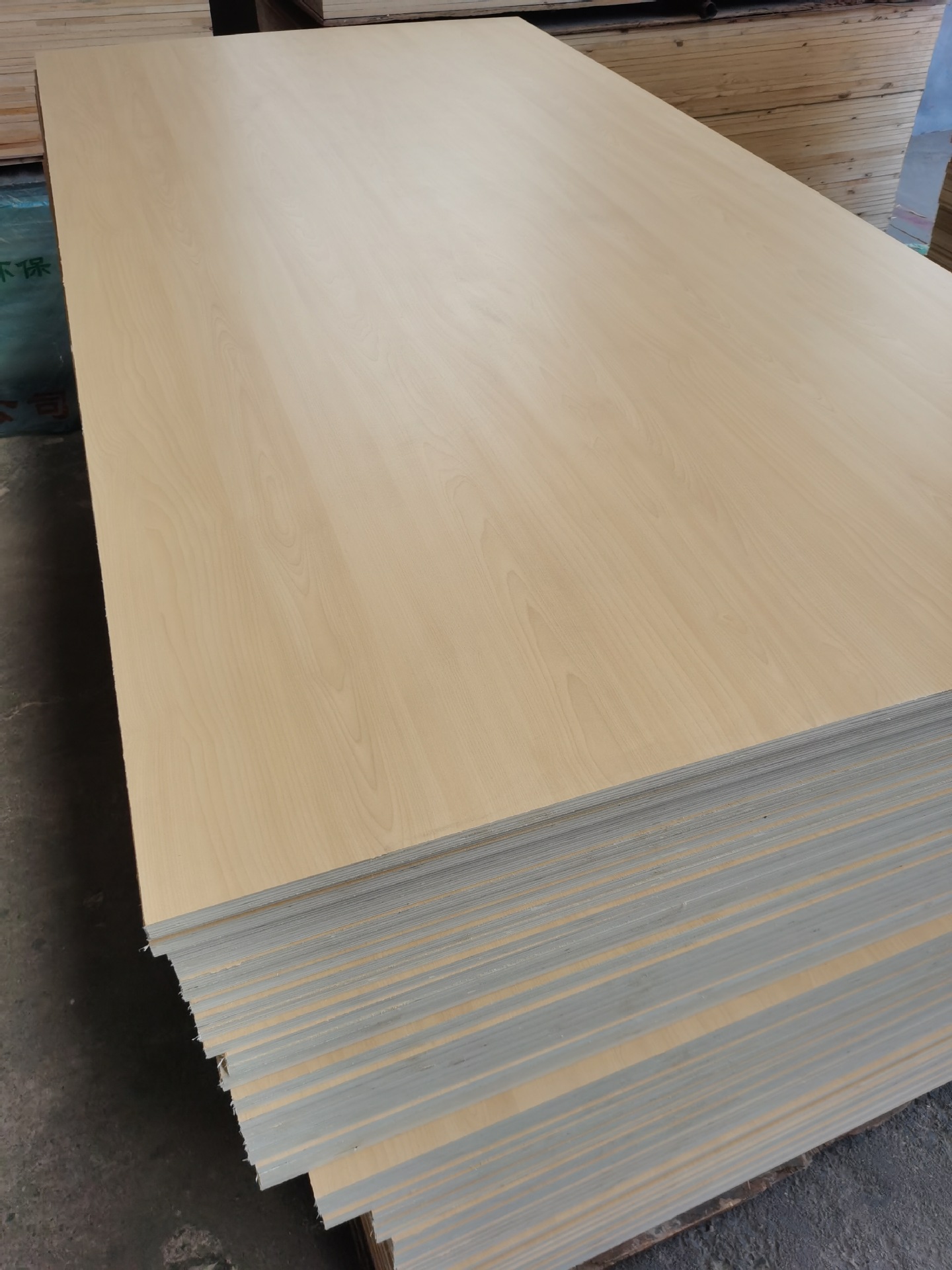 山东寿光枫木纹三聚氰胺浸渍纸贴面多层生态家居饰面板-阿里巴巴