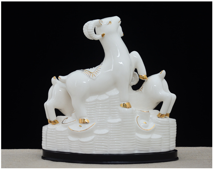 陶瓷三羊开泰摆件招财镇宅风水生肖瓷器羊镇缺角三阳开泰家装饰品