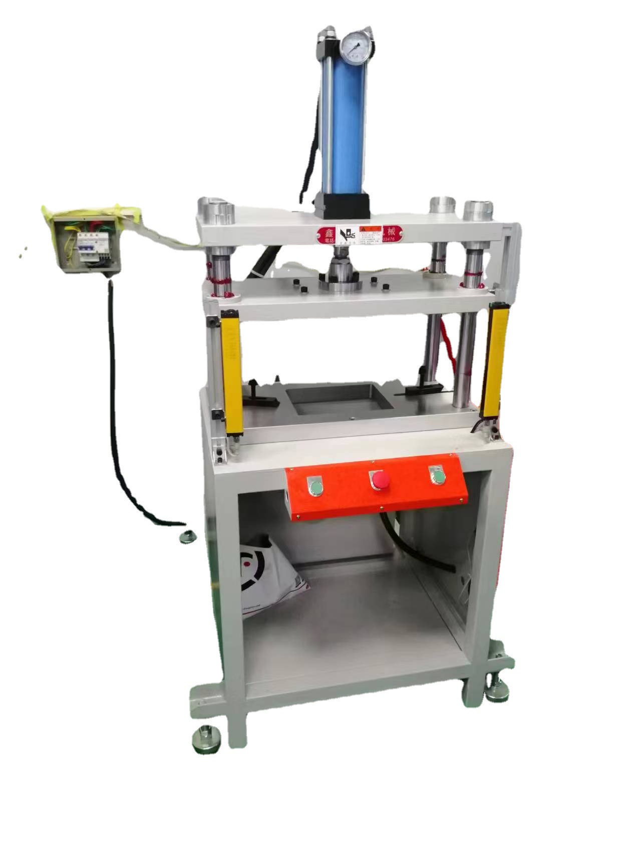 橡胶异形件拆边机