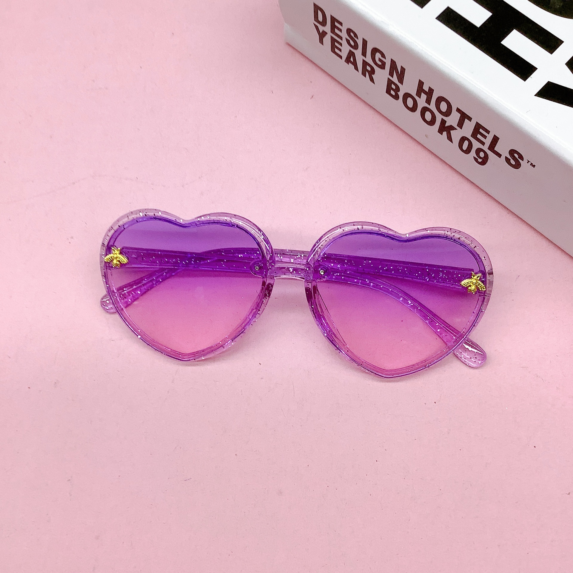 Fashion Bee Peach Heart Cute Kids Sunglasses Korean Cross-Border Trend Street Snap Baby Sunglasses round Face Sunglasses