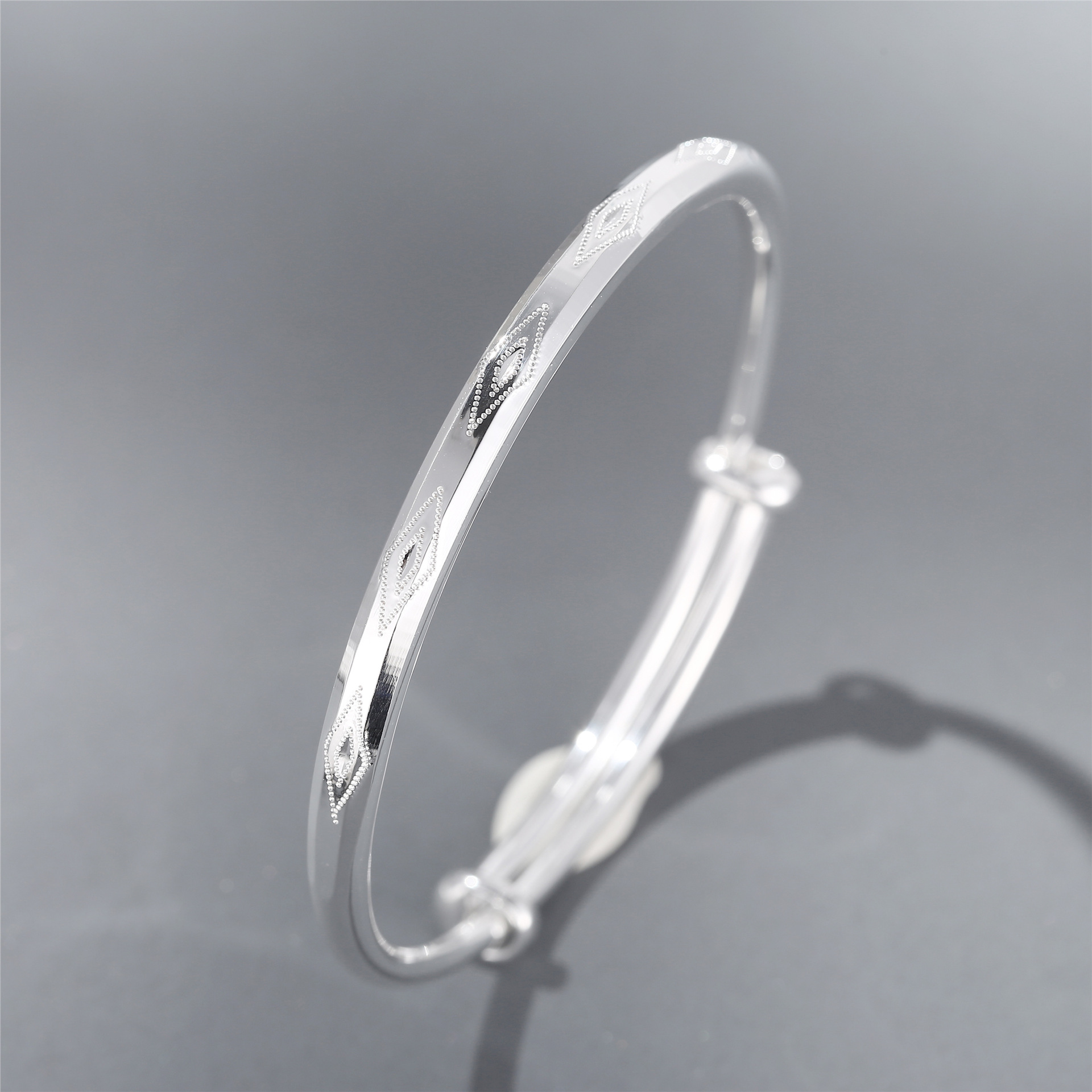 999纯银菱形小圈银手镯女送女友推拉银镯手饰品小众礼物女生