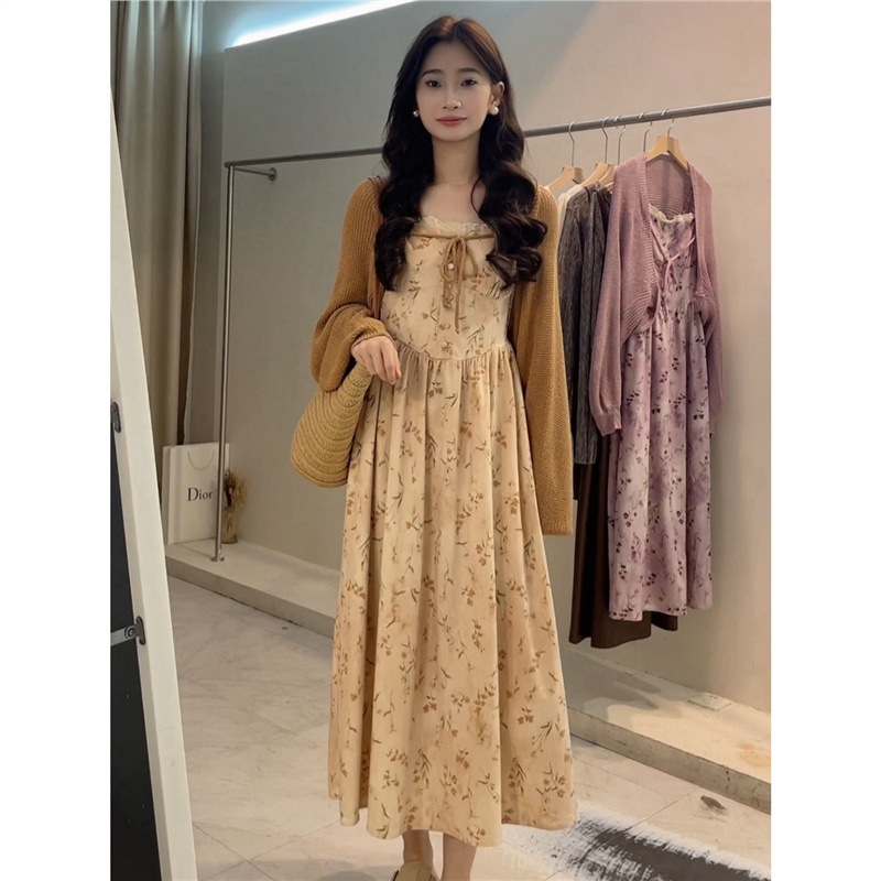 法式时尚碎花连衣裙女2025新款百搭显瘦设计感别致收腰裙子